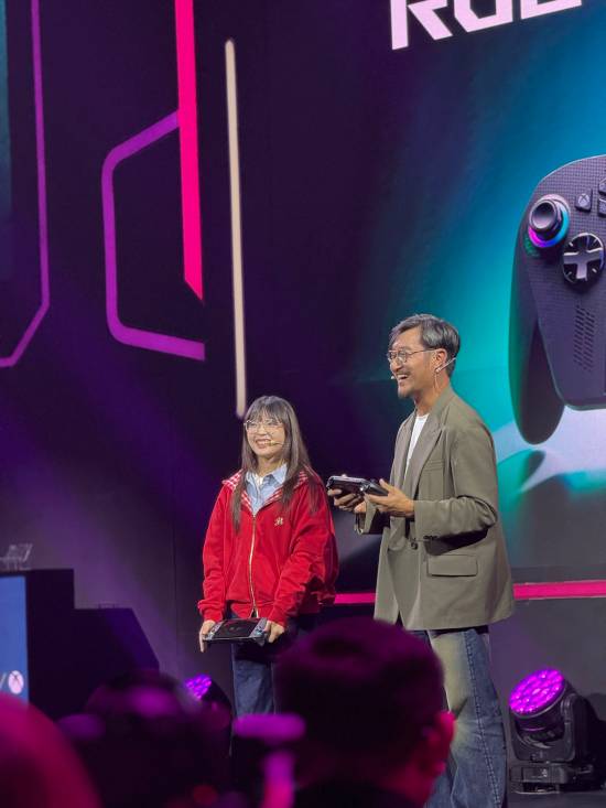 Xbox掌機今日正式上市！國行首發價6499元