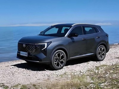 10萬級燃油車也有高智能！第四代CS55 PLUS上市，行泊一體超實用