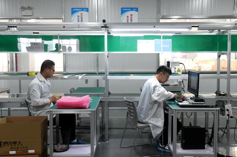 西安智德汽車電子控制系統有限公司生產車間